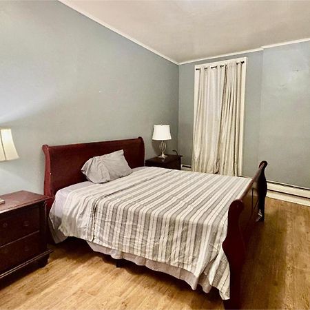 Penn Station Room Motel Casa Newark Bagian luar foto
