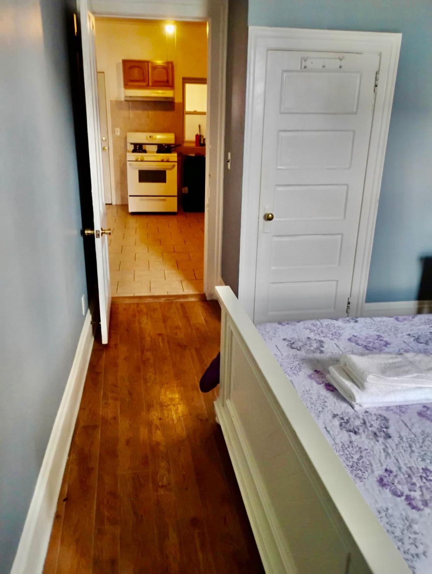 Penn Station Room Motel Casa Newark Bagian luar foto